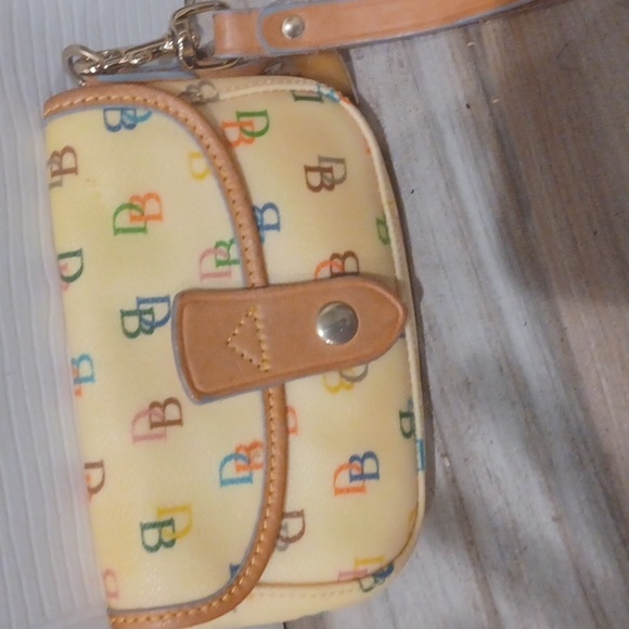 Dooney and Bourke Signature Monogram DB Logo Rainbow Multi Color Wristle… - Picture 2 of 5
